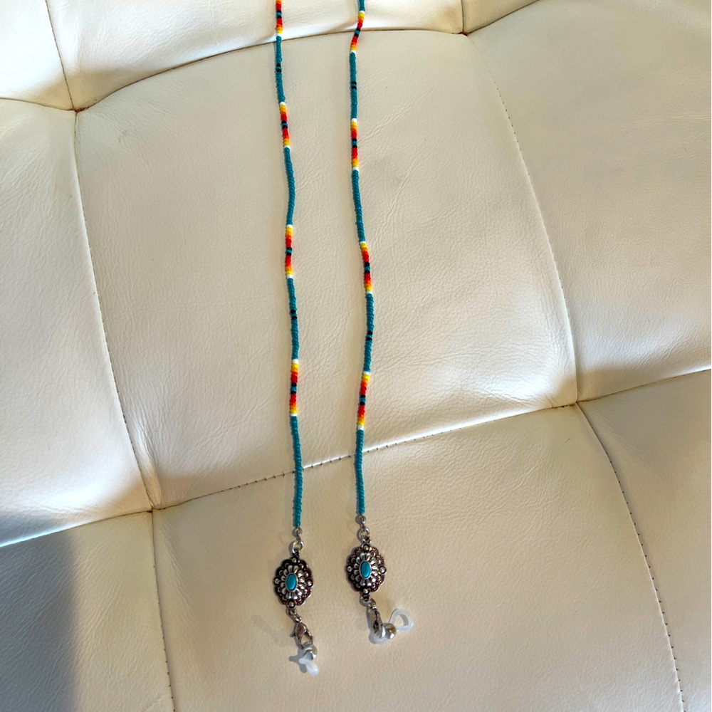 Eyeglass chain colorful